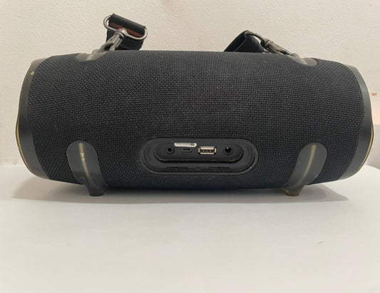 Bocina JBL Xtreme 2- Usada