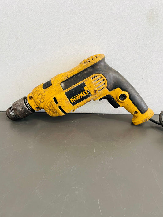 Taladro Percutor DEWALT –Usado