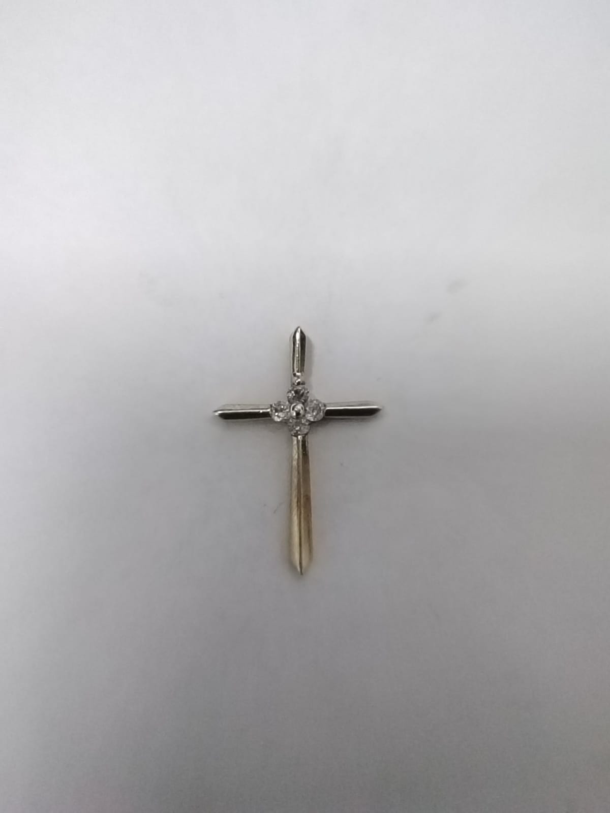 ✝️✨ DIJE DE CRUZ ORO 10K – 0.8 GRMS ✨✝️