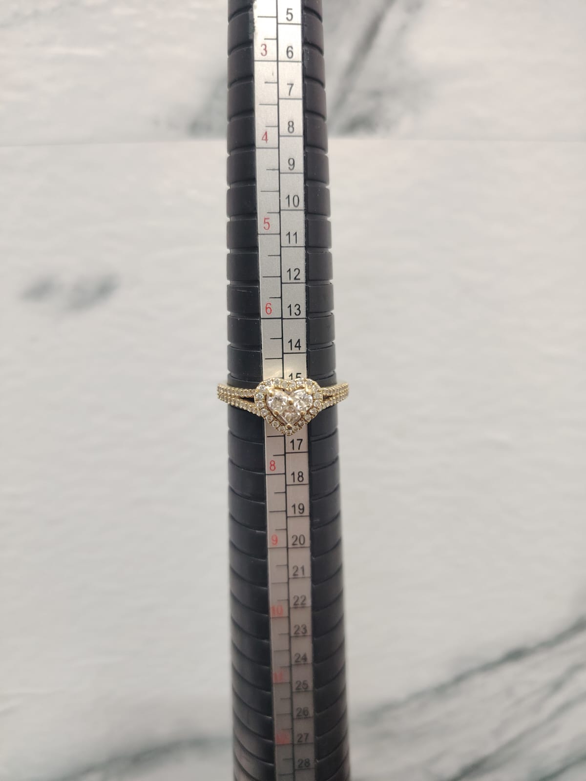 ✨ ANILLO DE ORO 10K – 2.8 GRAMOS TALLA 14✨