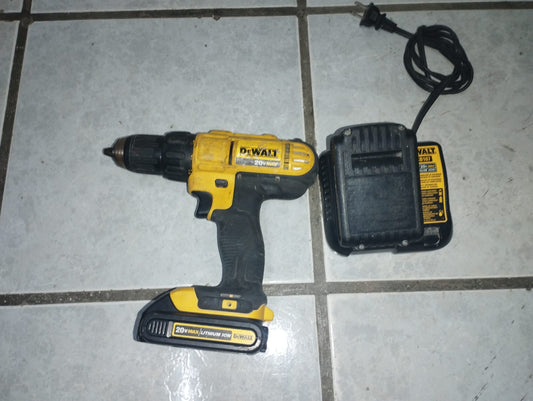 🔋 Taladro Inalámbrico DeWalt Modelo DCD771 🔋