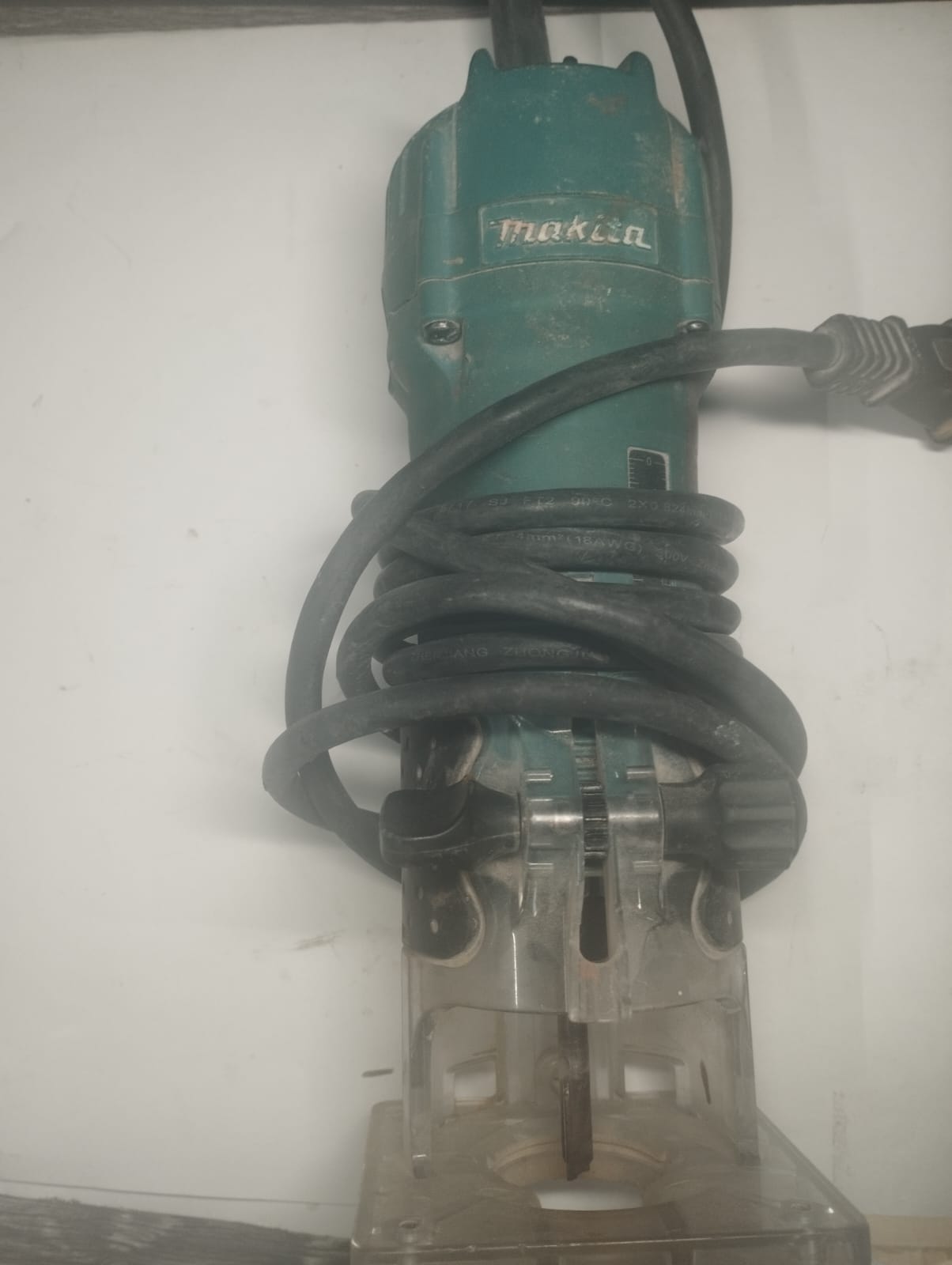 🪵 Mini Router Usado Makita Modelo 3709 🪵