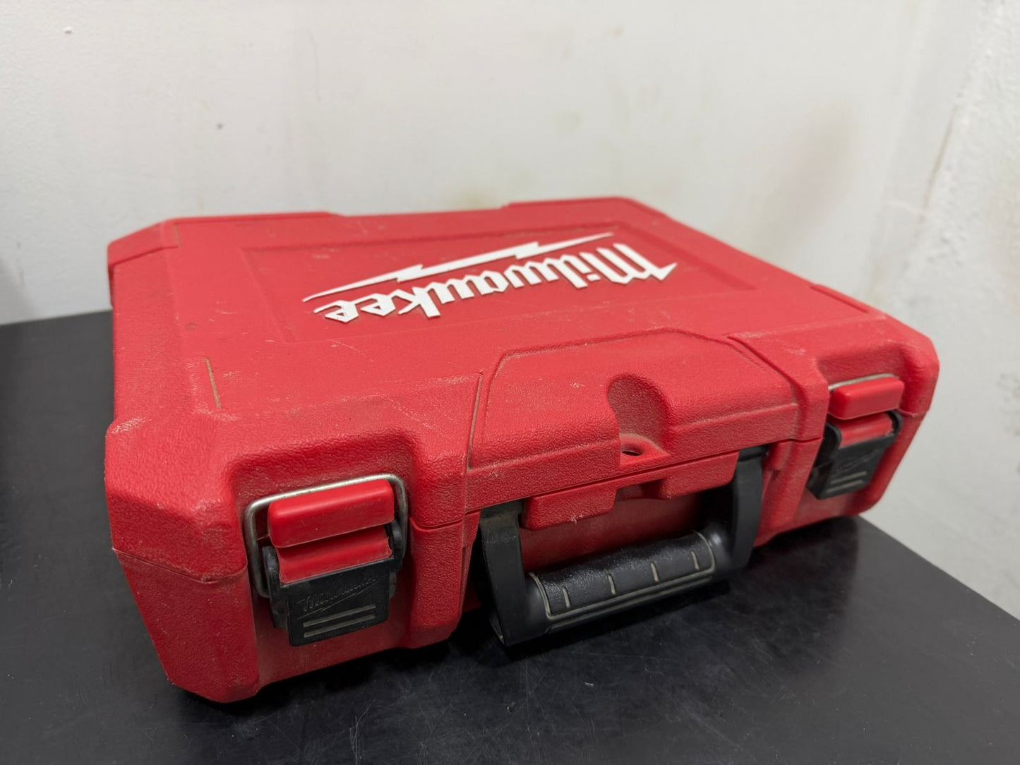 🔧🔥 Taladro Milwaukee M12 + Accesorios Completos 🔥🔧