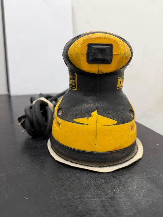 🛠️ Lijadora DEWALT DWE6421 🛠️