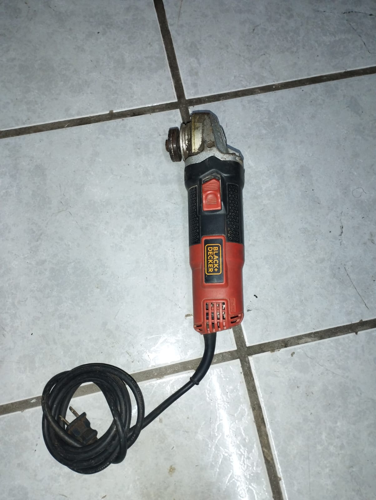 🔧✨ MINI ESMERIL BLACK+DECKER MODELO G720-B3 USADO EN VENTA ✨🔧