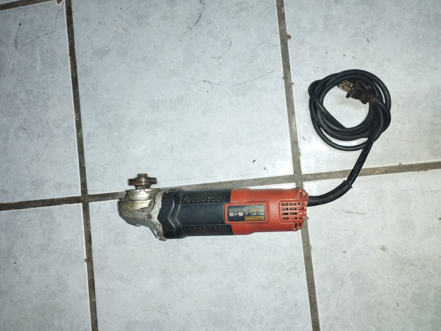 🔧✨ MINI ESMERIL BLACK+DECKER MODELO G720-B3 USADO EN VENTA ✨🔧
