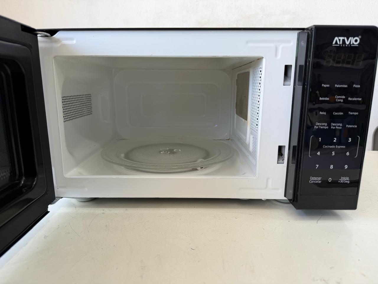 🍽️🔥 ¡Microondas Atvio ATVC07BK en venta! 🔥🍽️
