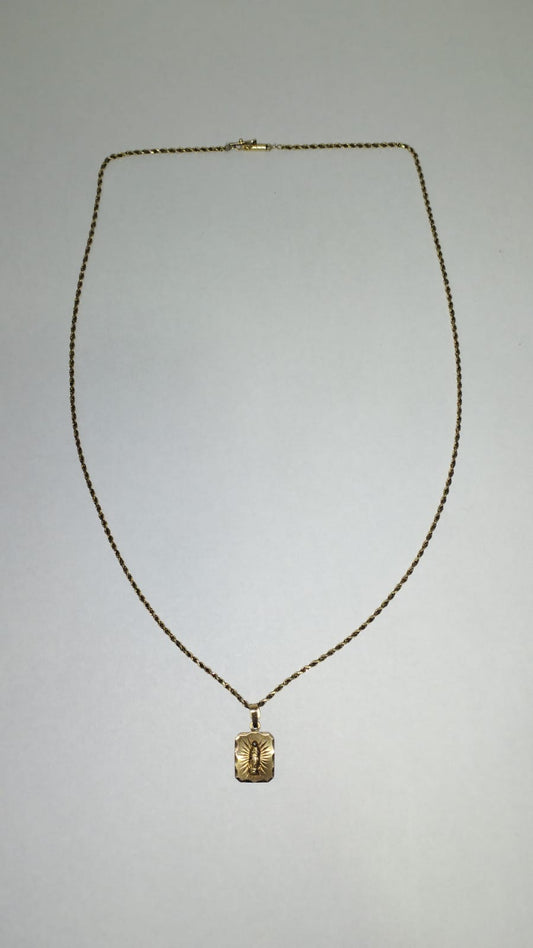 💎✨ CADENA TIPO TORSAL CON DIJE CUADRADO DE LA VIRGEN DE GUADALUPE EN ORO 10KT ✨💎
