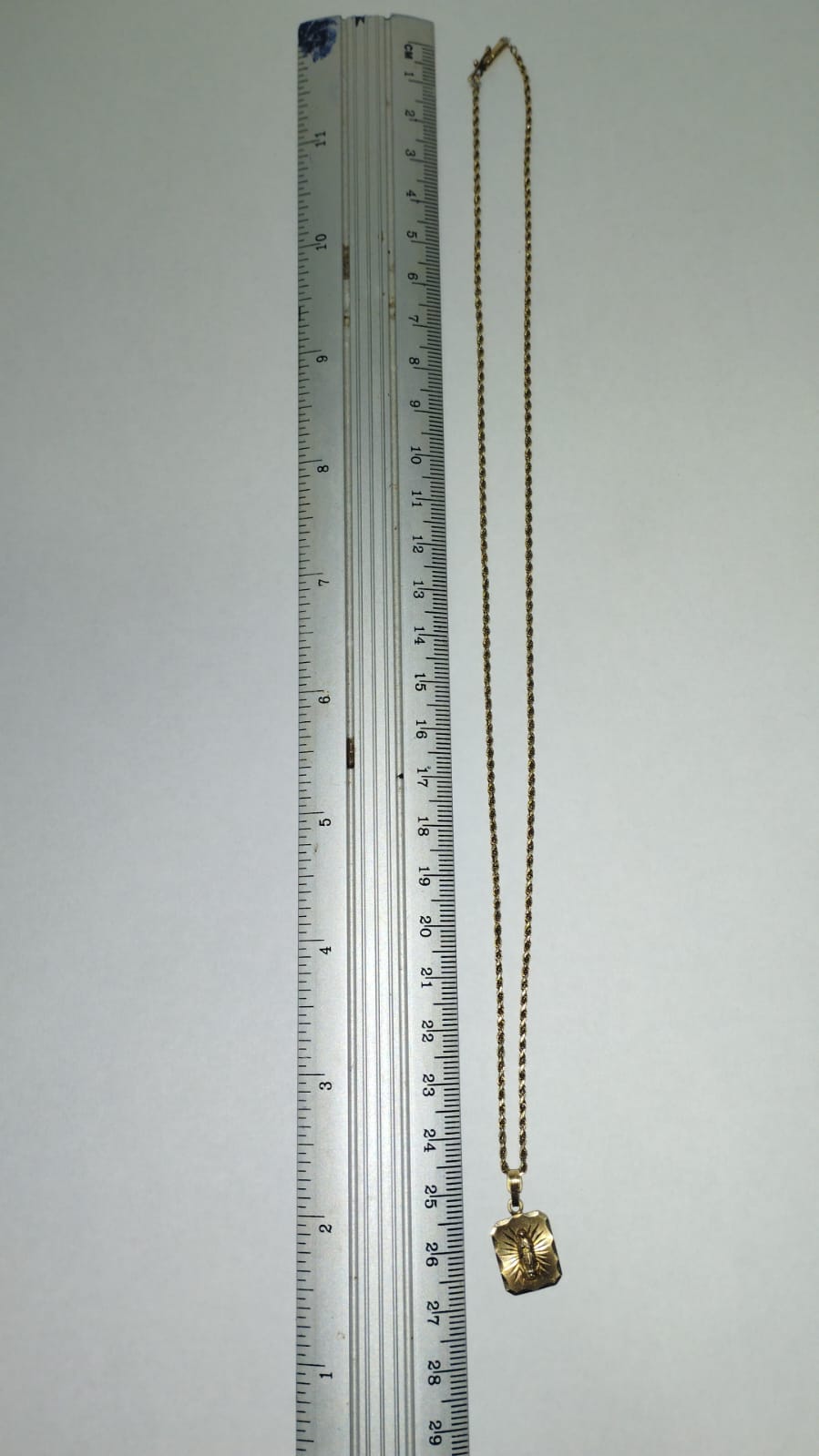 💎✨ CADENA TIPO TORSAL CON DIJE CUADRADO DE LA VIRGEN DE GUADALUPE EN ORO 10KT ✨💎