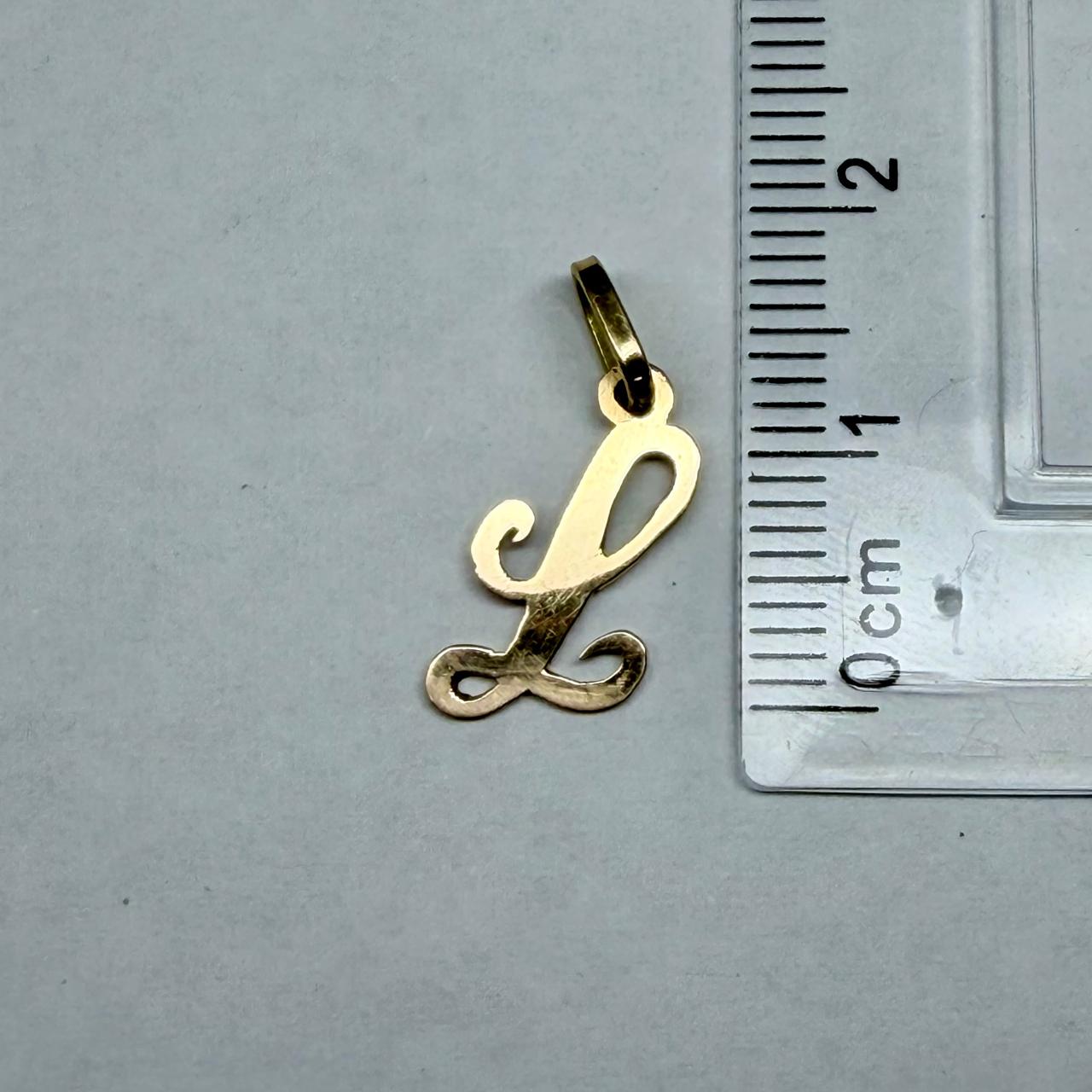 ✨💛 Dije de Oro de 14K Letra "L" | 0.5 g de Oro 💛✨