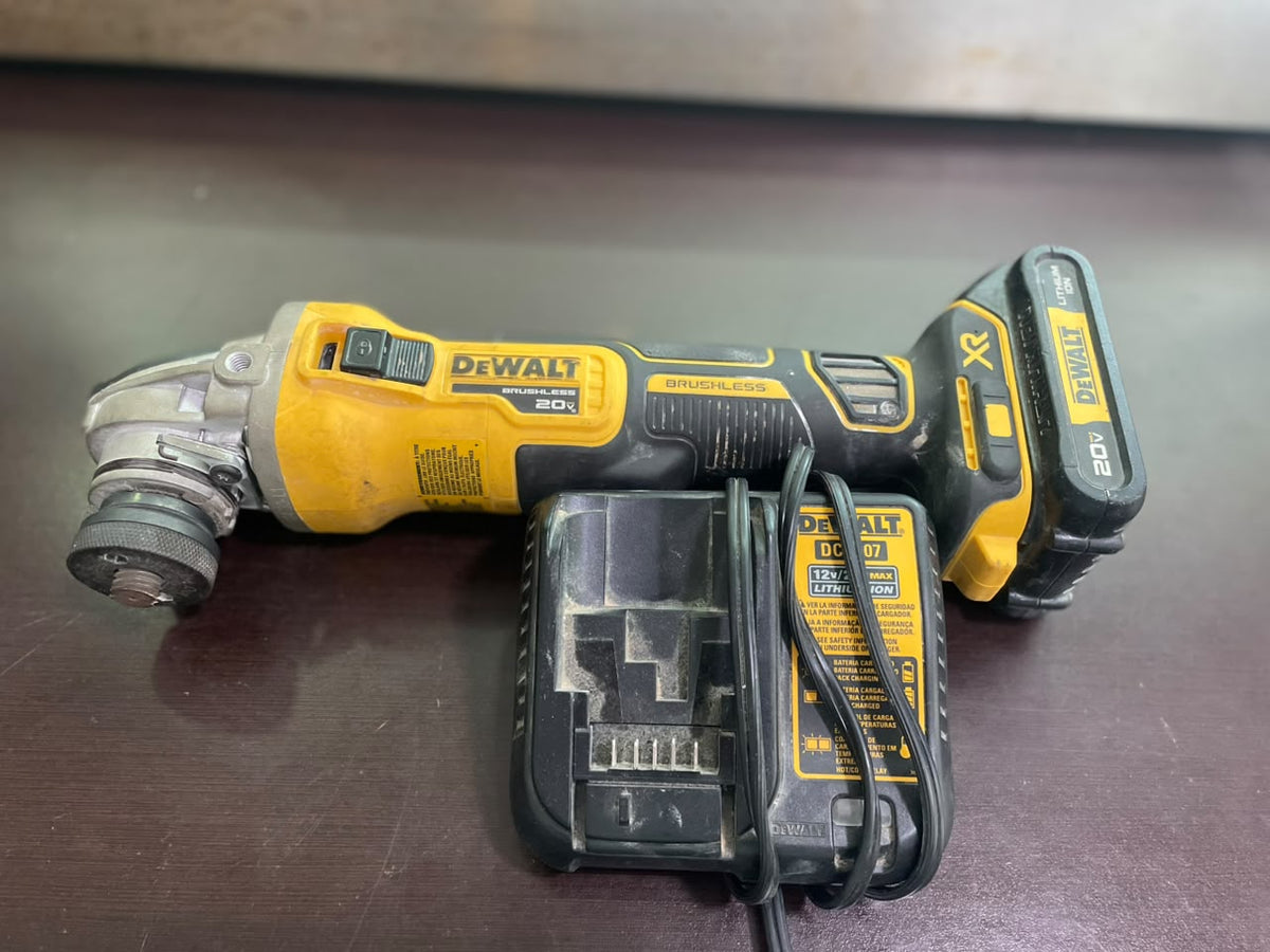 Esmeriladora Inalámbrica DeWalt- Usado