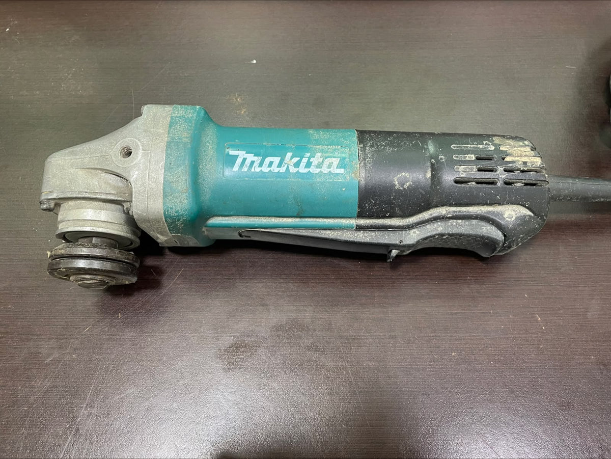 Esmeril Makita-Usado