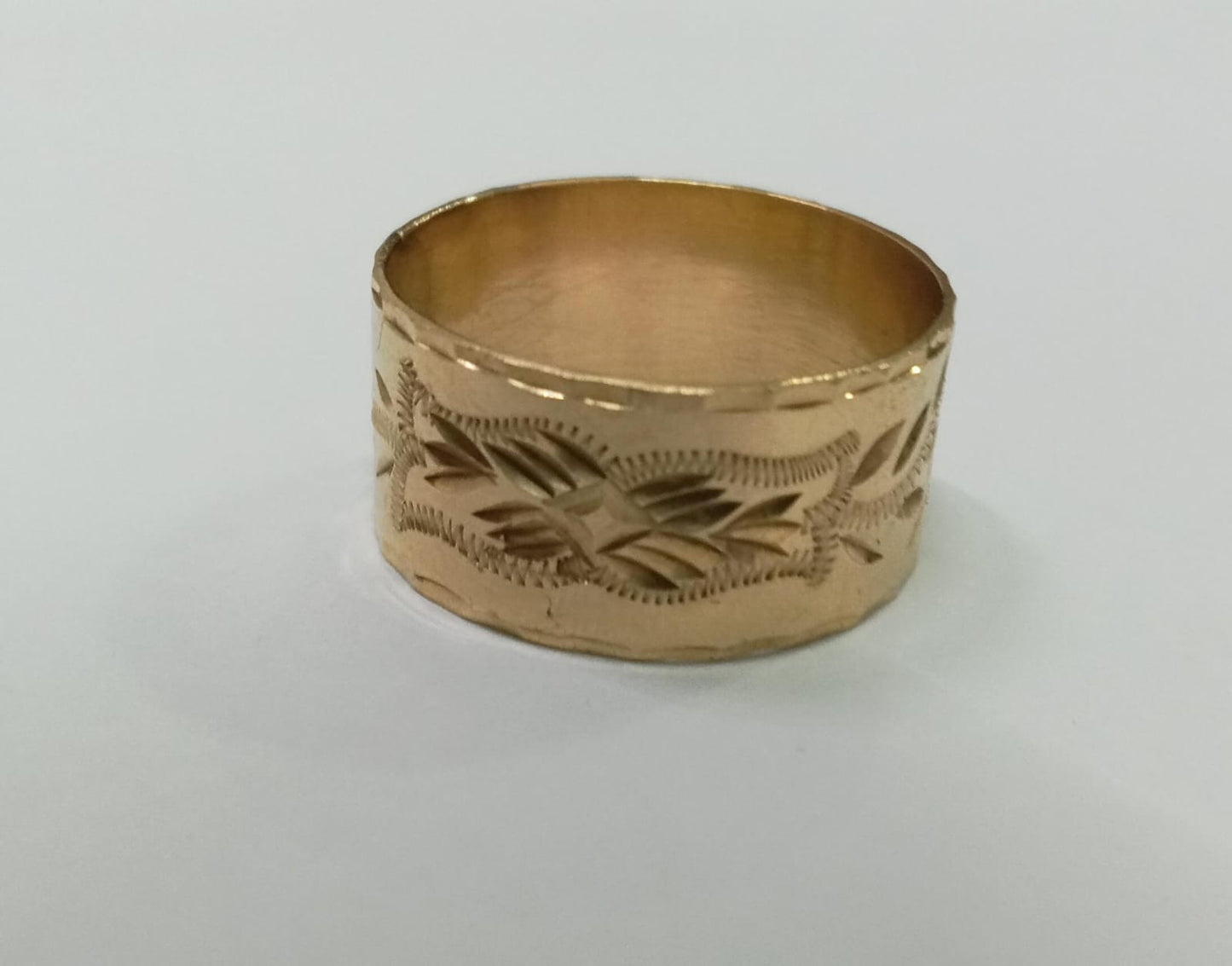 Anillo de Oro de 10K con Grabado – 3.9g, Talla 8