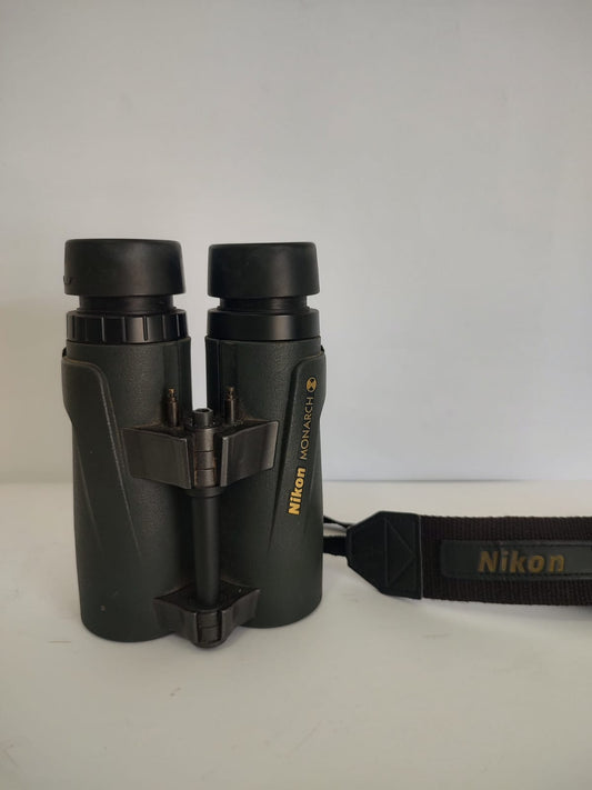 BINOCULARES NIKON MONARCH CON CORREA