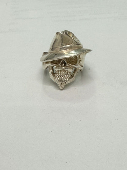 💀✨ Impactante Anillo de Calavera con Sombrero en Plata .925 ✨💀