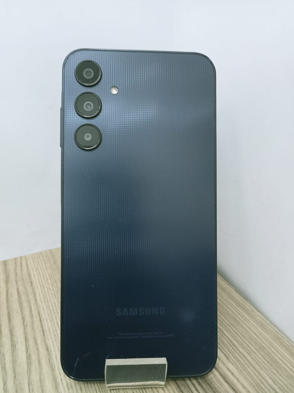 📱 Samsung Galaxy A25 – 128 GB / 4 GB RAM