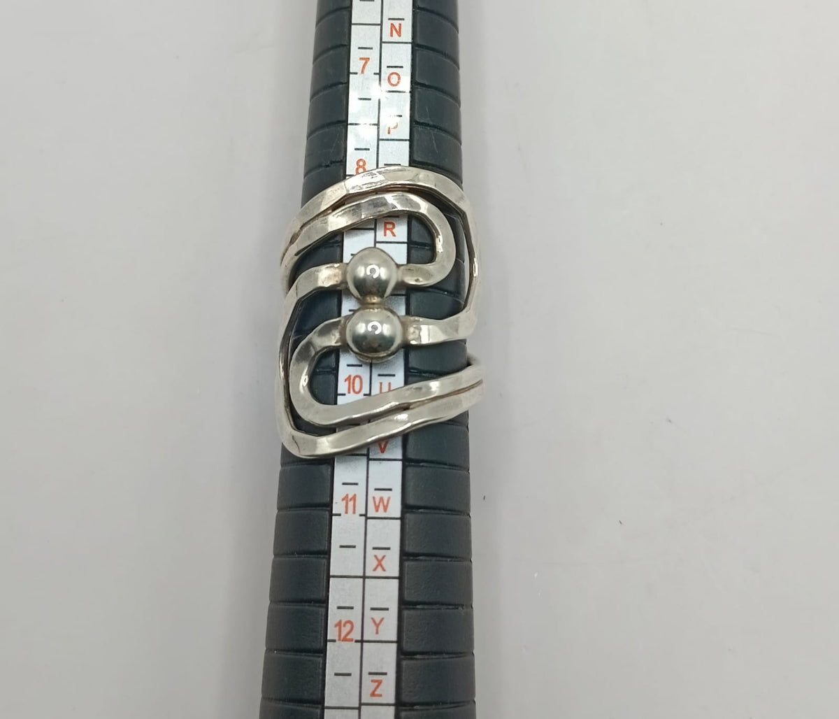 Anillo con diseño dos bolas PLATA 925 peso 7.2gr