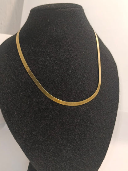Gargantilla de Oro 18k Plana – 9.7g  💛✨