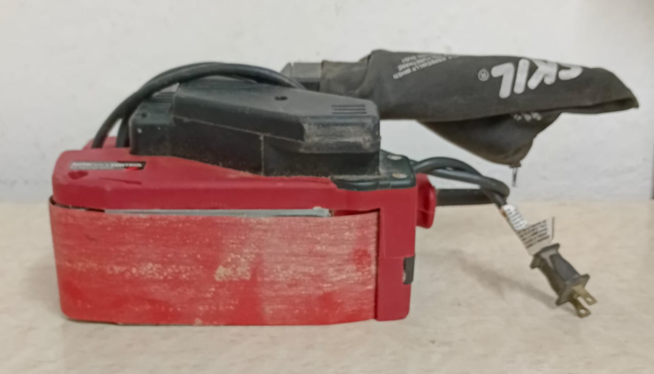Lijadora de banda SKIL 4.5l,usado