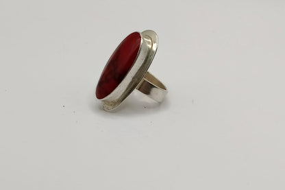 Anillo con sintetico rojo PLATA 925 peso 12.6gr, usado