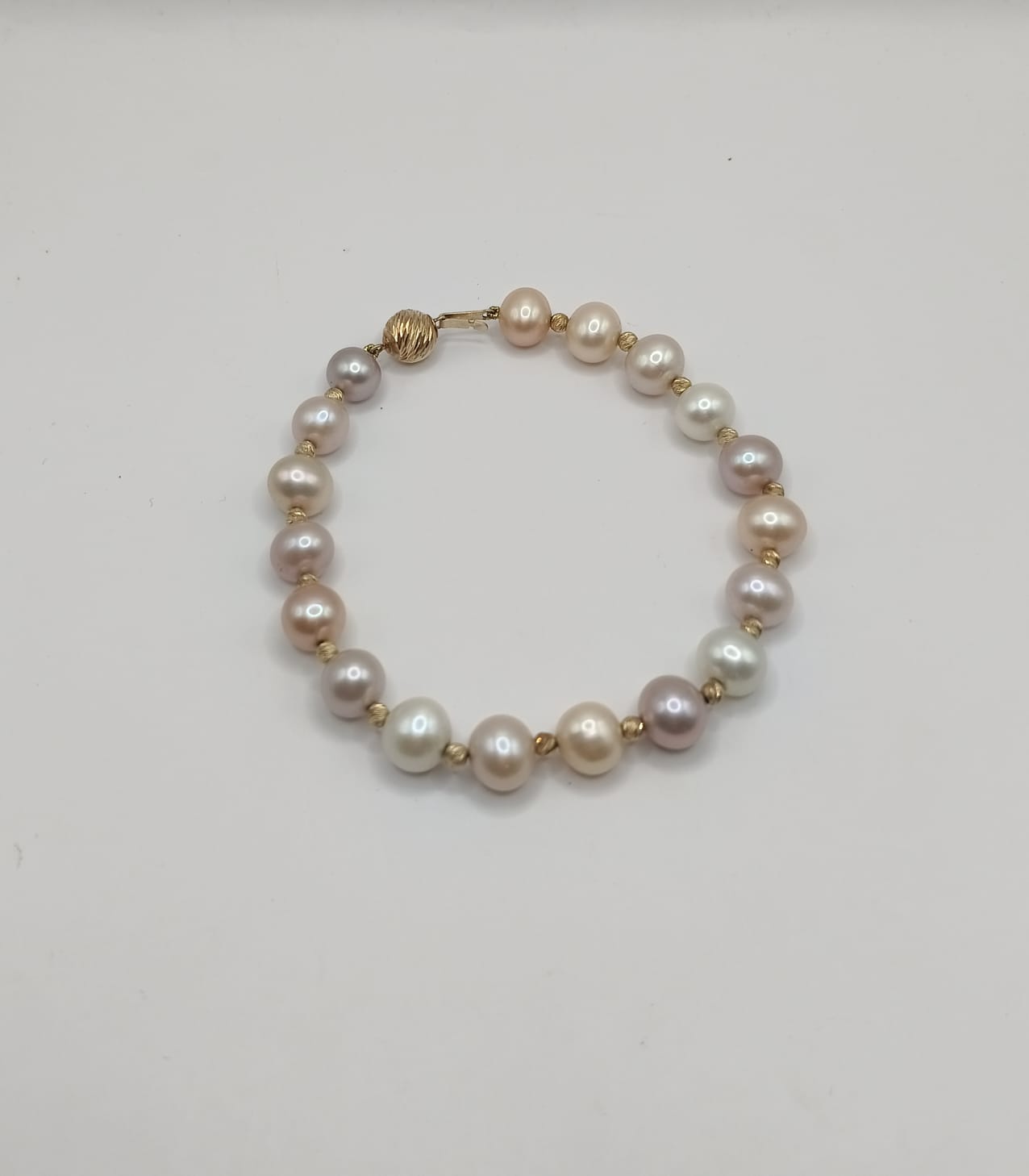 Pulsera de cuentas ORO 8k peso 1gr, usado