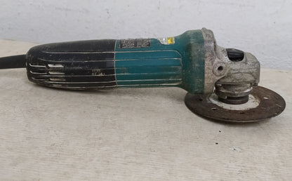 Mini esmeril MAKITA ga4030 con disco, usado