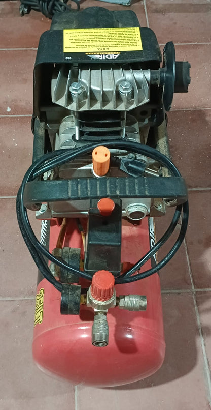 Compresor de aire 25 lts ADIR, usado