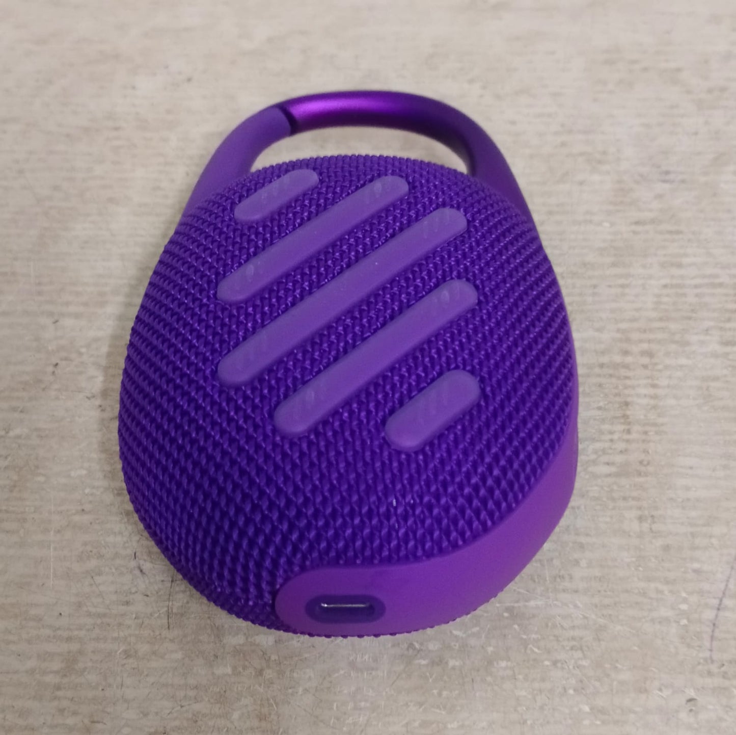 Bocina recargable JBL CLIP 5, usado