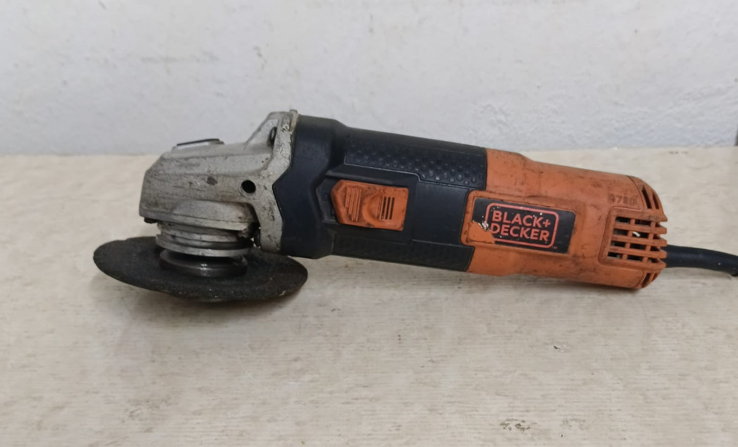 Mini Esmeril Black & Decker, usado