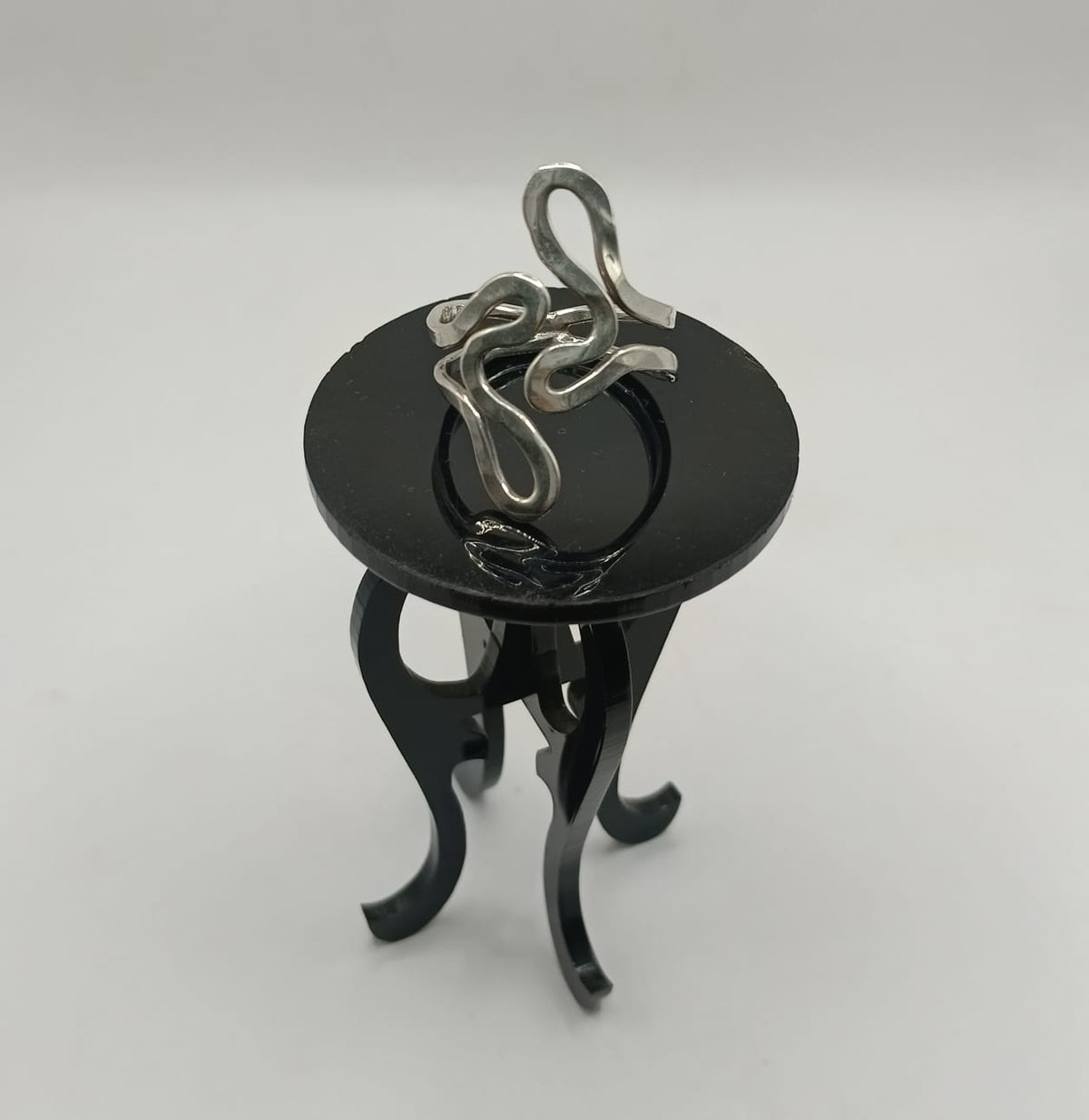 Anillo con diseño PLATA 925 peso 6.2gr