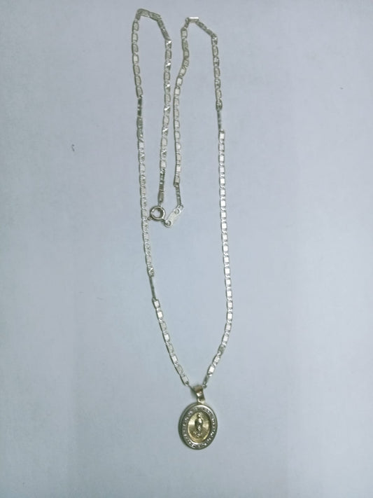 Cadena de Plata con Dije Religioso – 5.4 g