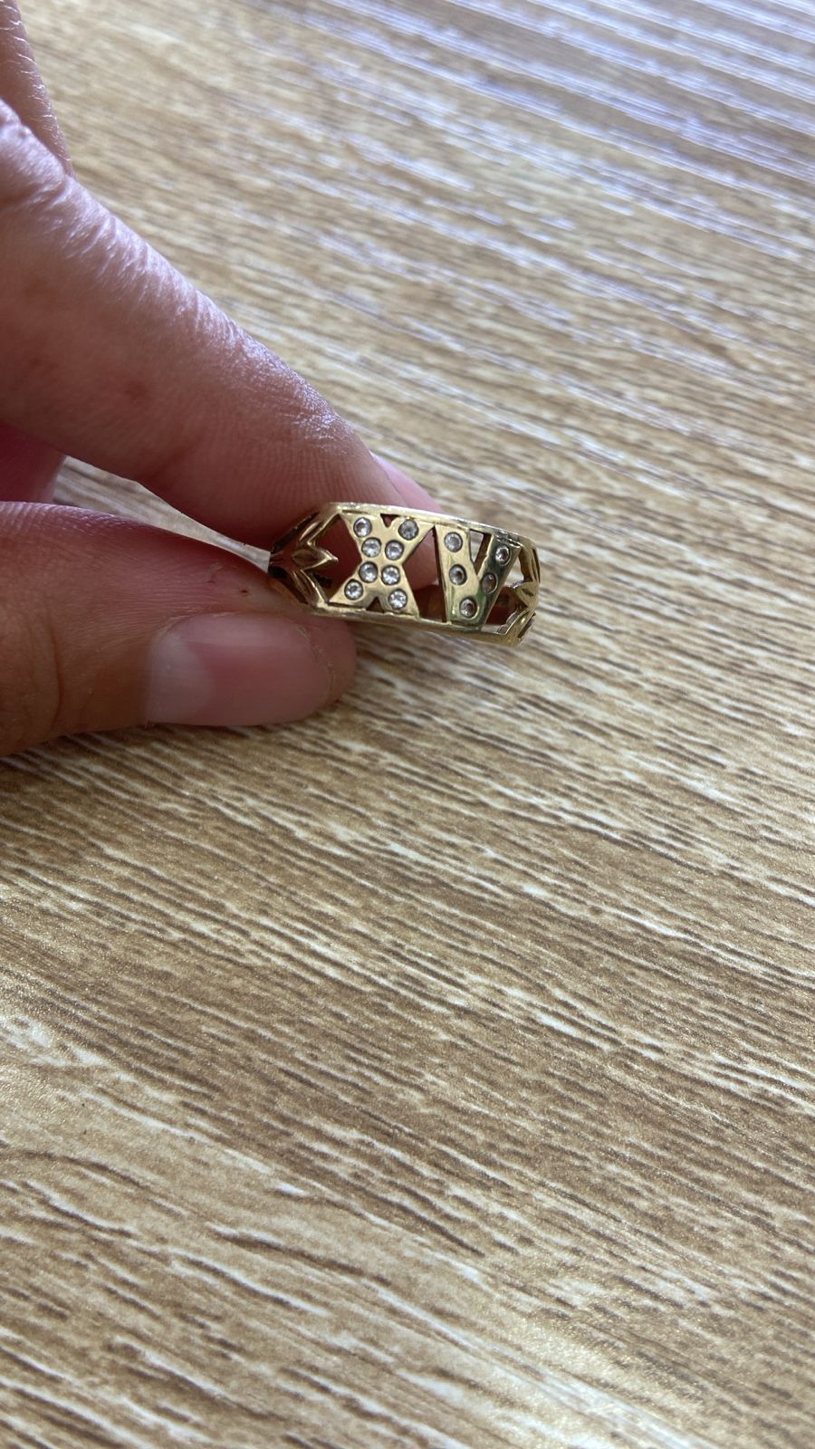 💖✨ EN VENTA – ANILLO DE 15 AÑOS EN ORO 10KT ✨💖