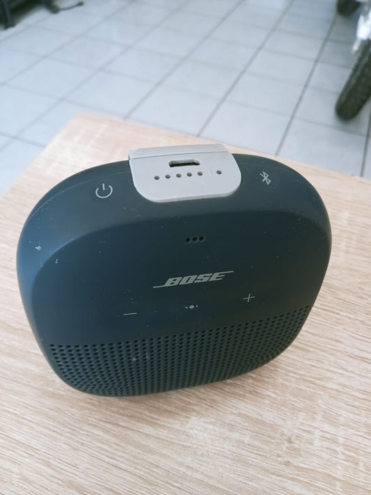 Bocina soundlink micro-usada
