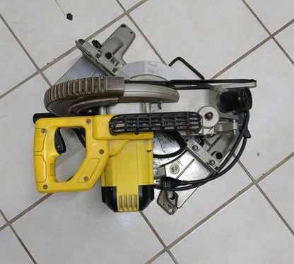 Sierra ingletadora DEWALT dw714-b3, usado