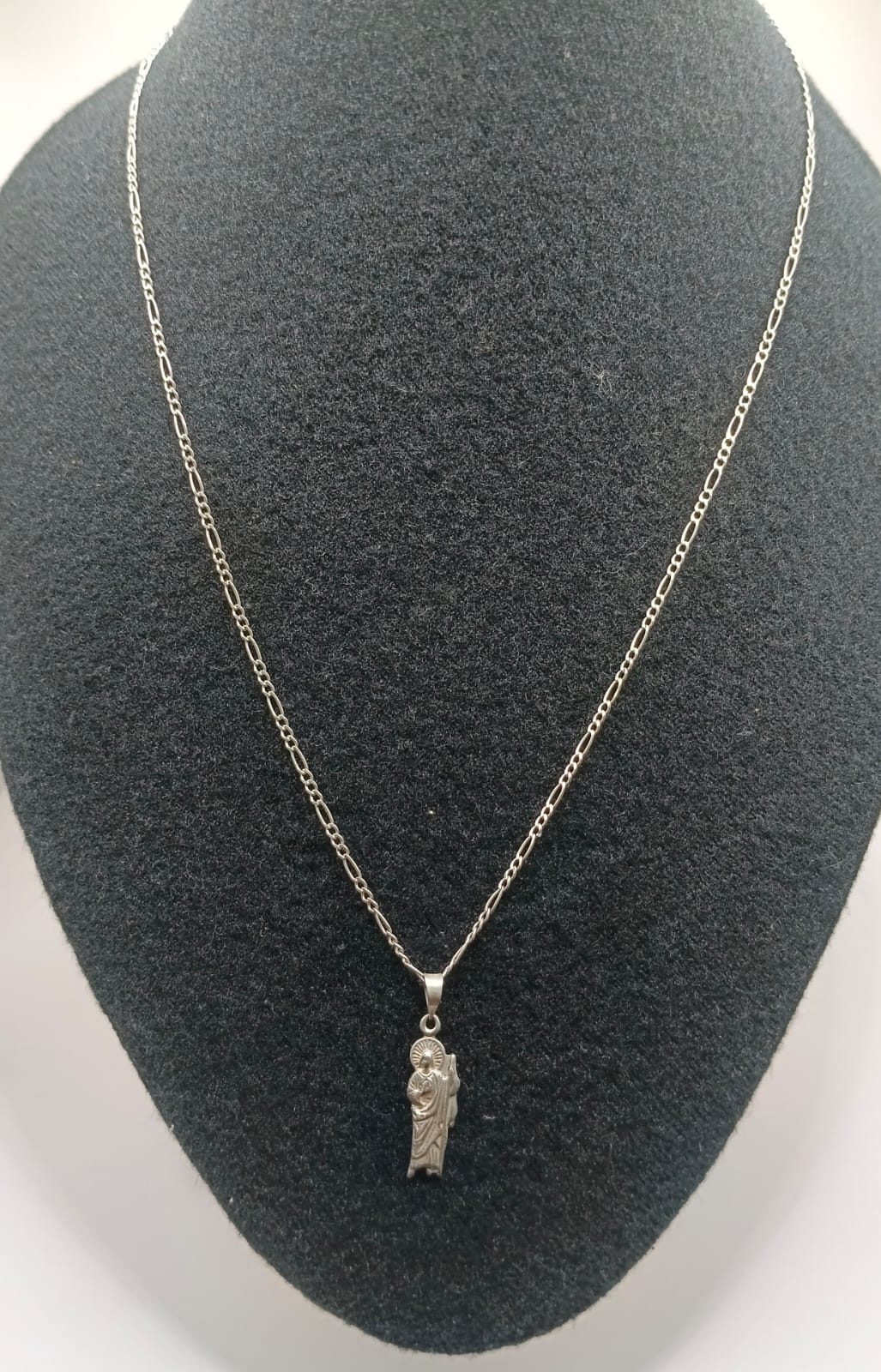 Cadena con dije PLATA 925 peso 3.8gr, usado