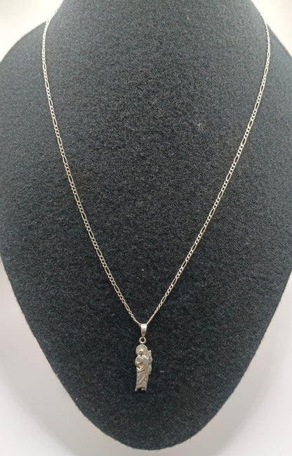 Cadena con dije PLATA 925 peso 3.8gr, usado