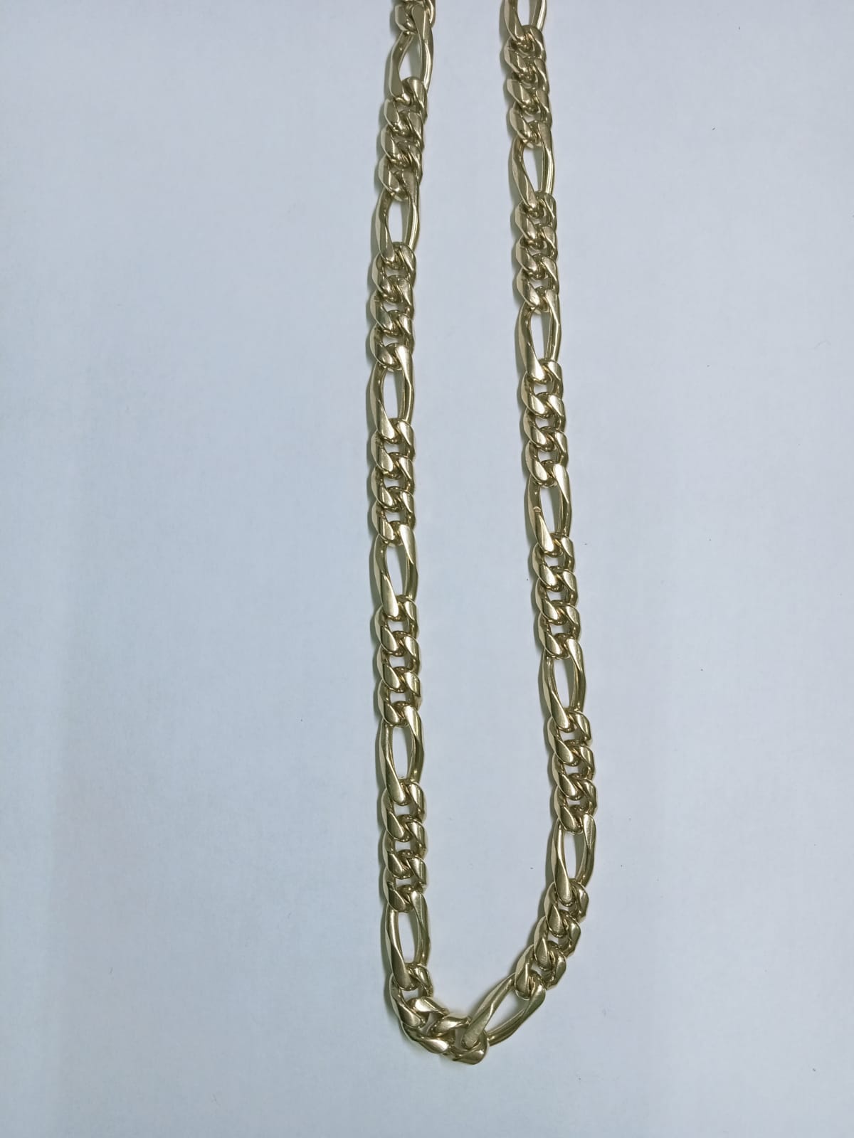 🔗 Cadena Fígaro en Oro 14k – Fuerza, Lujo y Estilo en una Sola Pieza 🔗