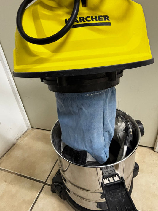 ASPIRADORA KARCHER-USADO