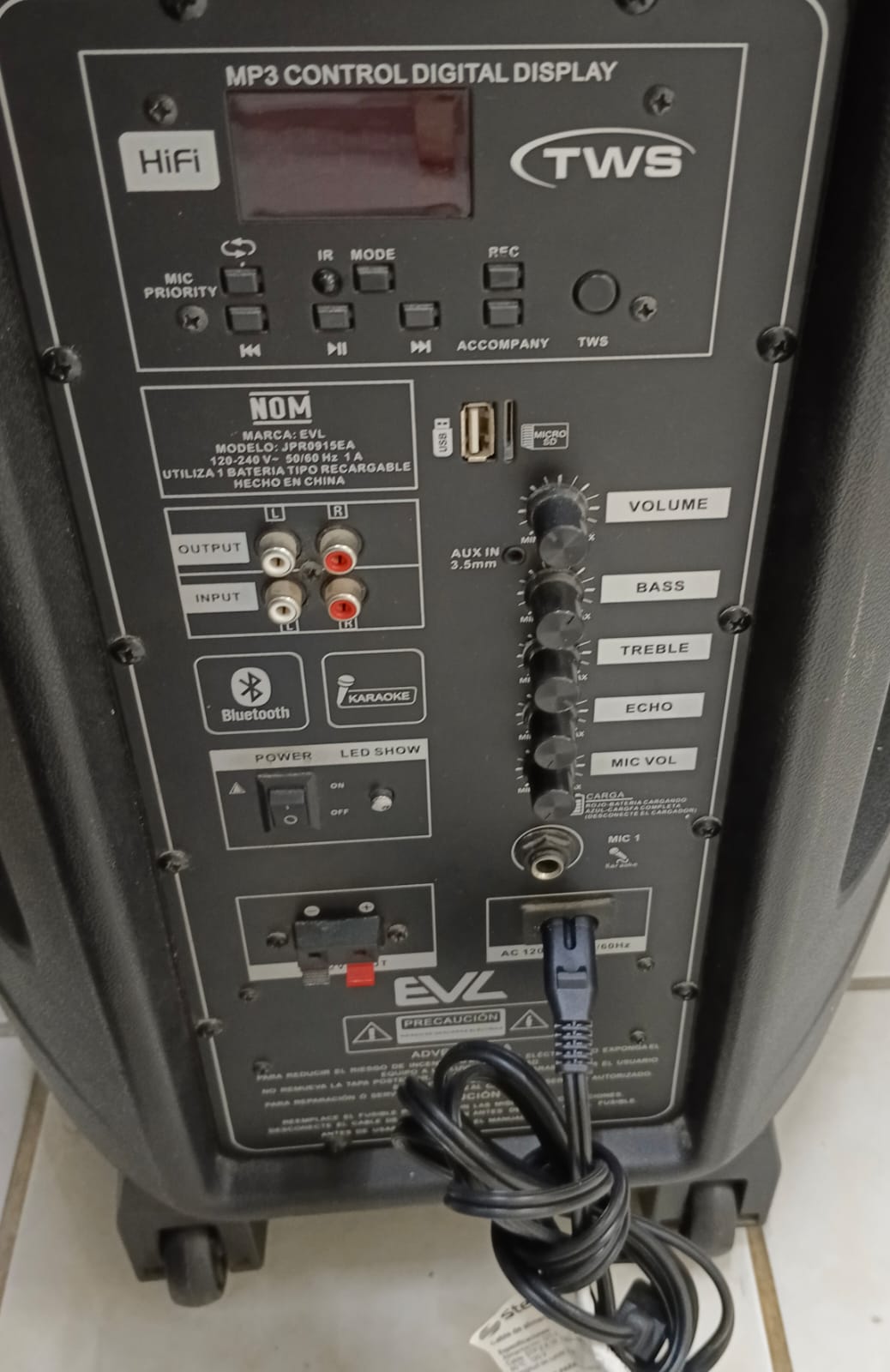 Bocina recargable EVL jpr091ae, usado