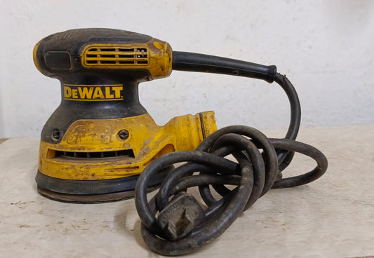 LIJADORA ORBITAL DEWALT