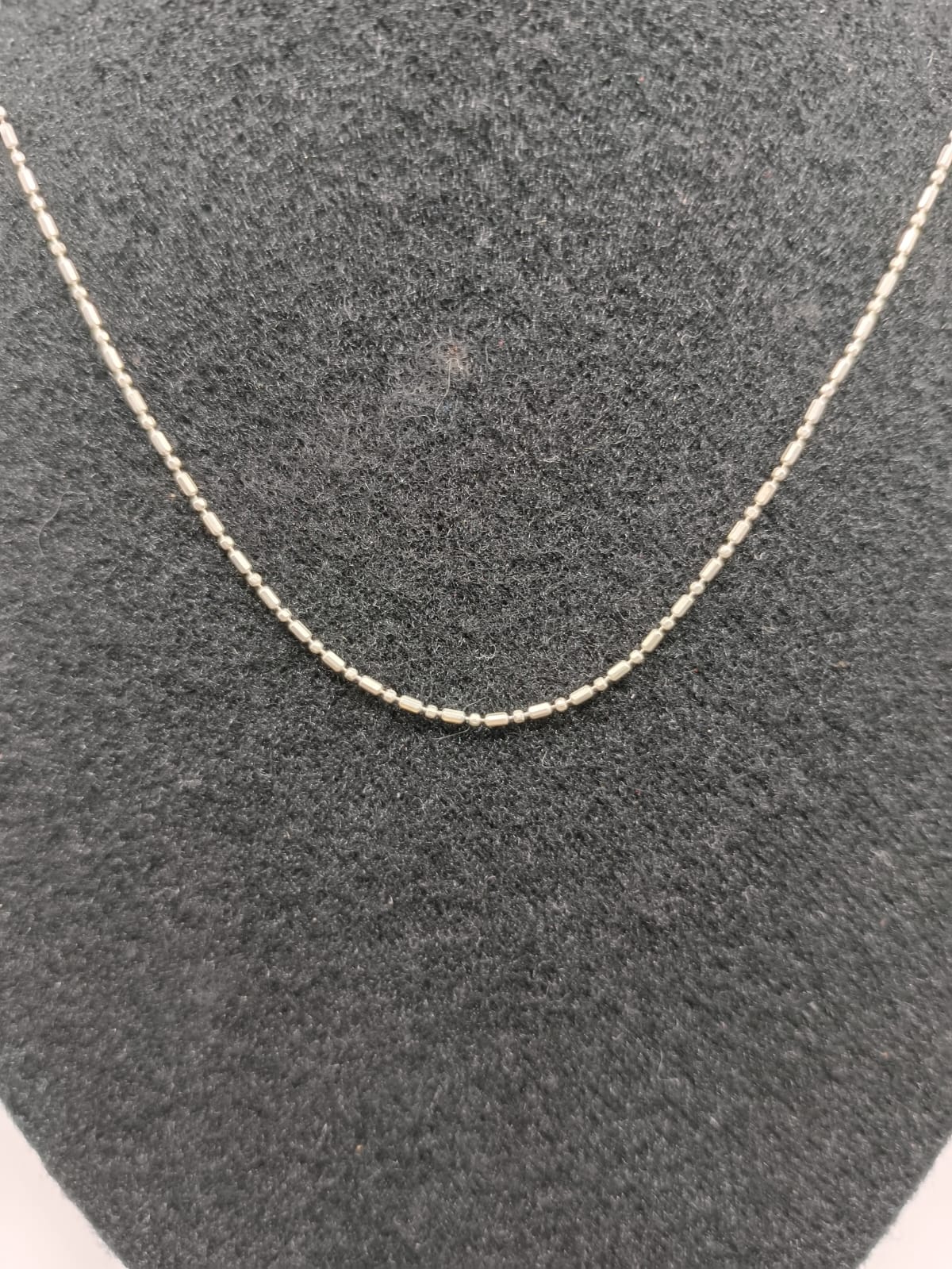 Collar punto y coma PLATA 925 peso 2.4gr 42cm, usado