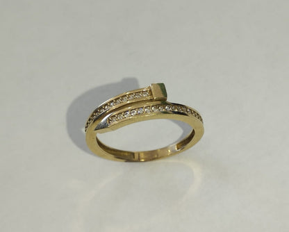 💎 ANILLO DE ORO 10K CON PIEDRAS INCRUSTADAS ✨