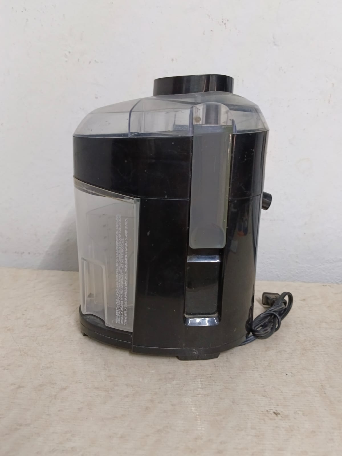 Extractor de jugos BLACK & DECKER jss2s, usado