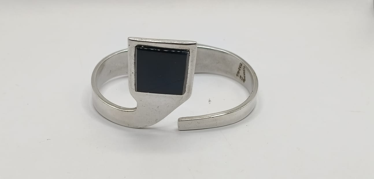 Pulsera con sintetico PLATA925 peso 56.4gr, usado