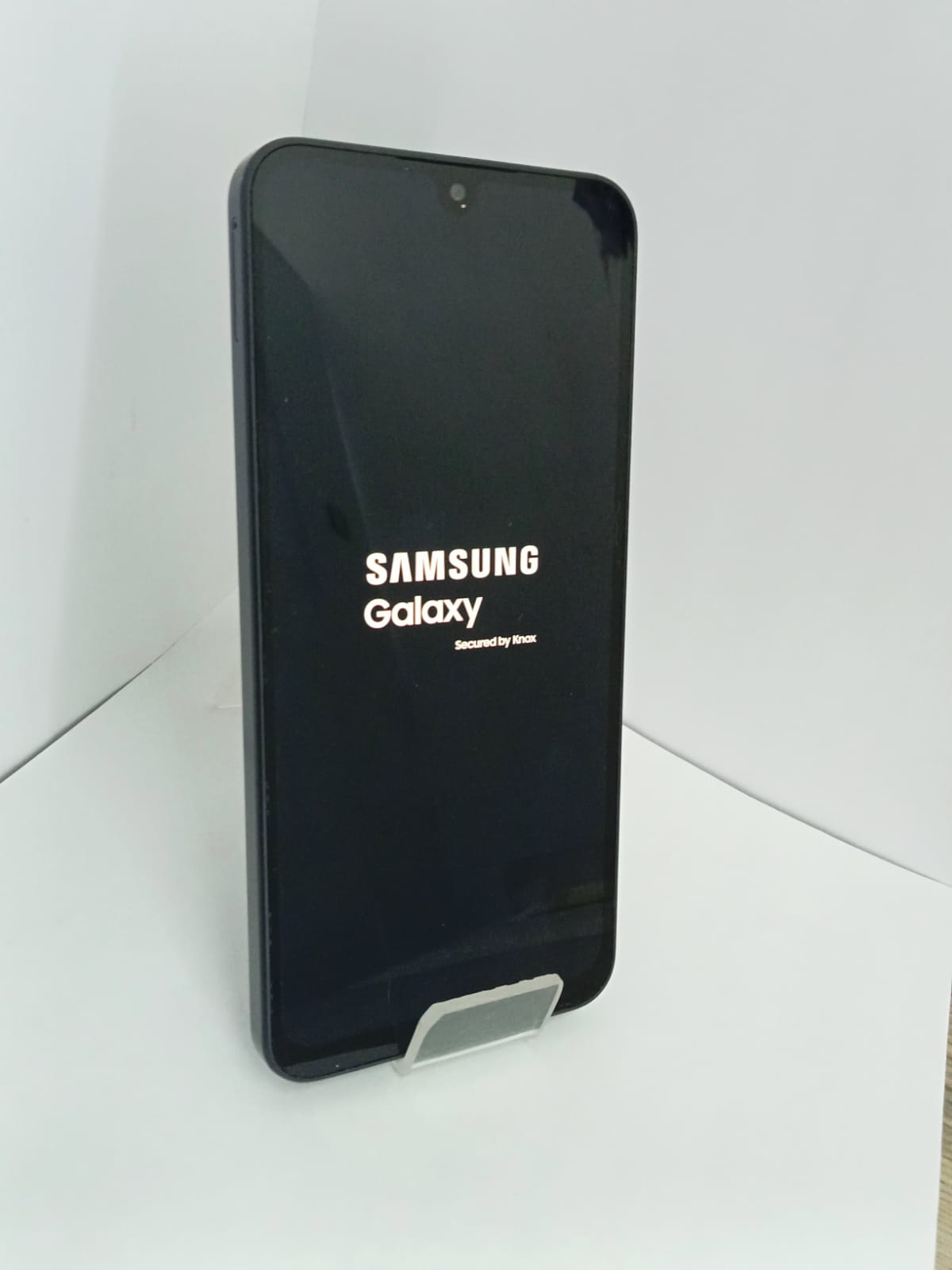 Samsung Galaxy A16 128 GB / 4 GB RAM — Usado