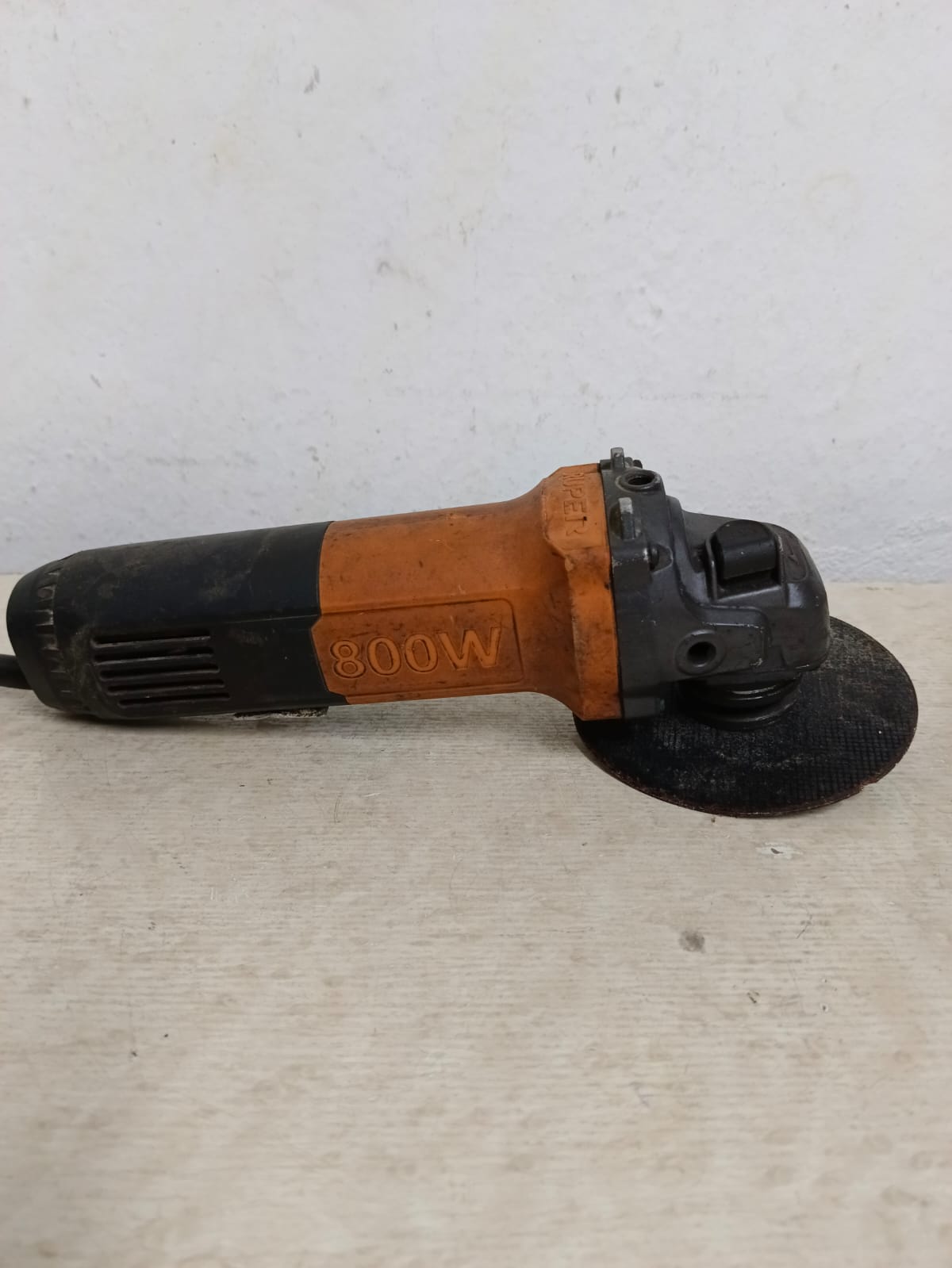 Mini esmeril TRUPER esma 4.2 con disco, usado