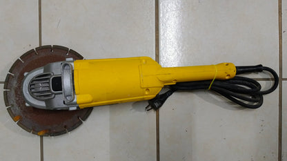 ESMERILADORA DEWALT