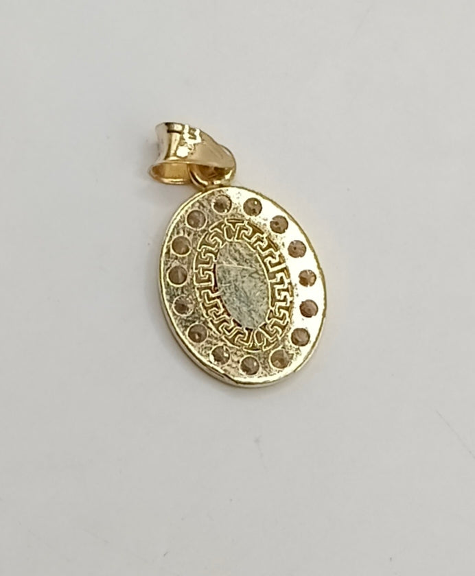 Dije de virgen ORO 10k peso 1.1gr, usado