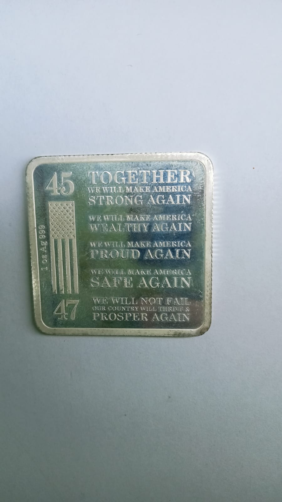 Moneda Conmemorativa "Trump Train" Plata Ley .999