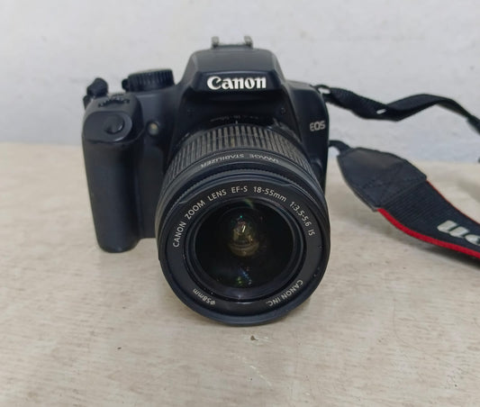 Camara Profecional Canon Rebel xs, usado